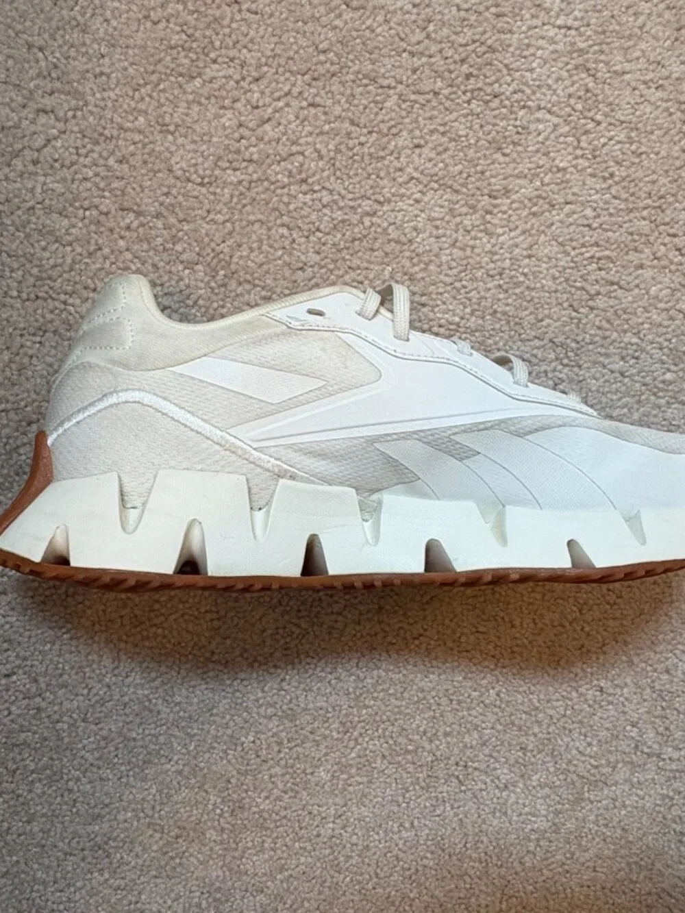 Reebok Zig Dynamica Women's Running Shoes Size 9 White  IG0551